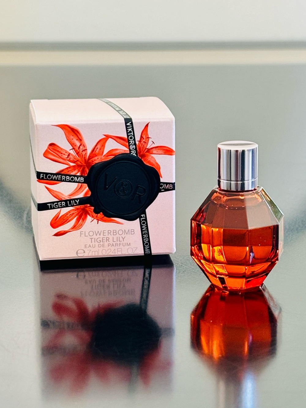 Miniature Viktor&Rolf Flowerbomb Tiger Lily EDP 7 mL